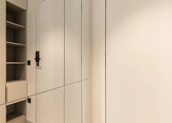 Apex - Mountainview * ソフィア